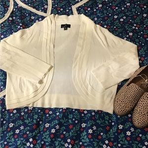 Woman size 1X Ronni, Nicole winter, white cropped lightweight sweater
